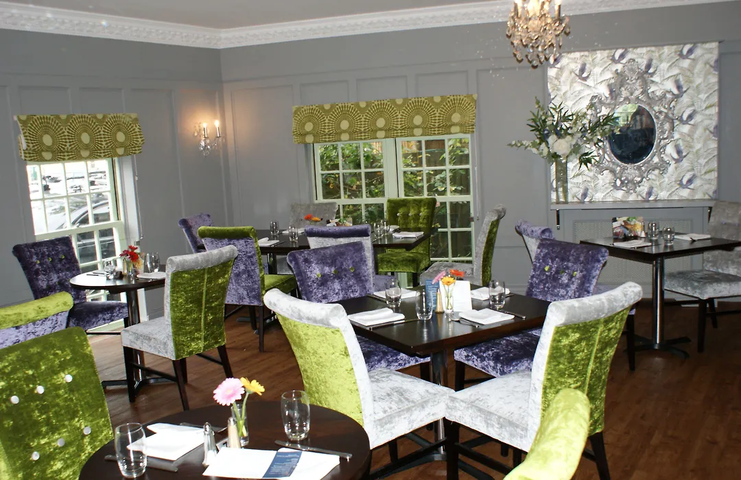 Alton House Hotel-1