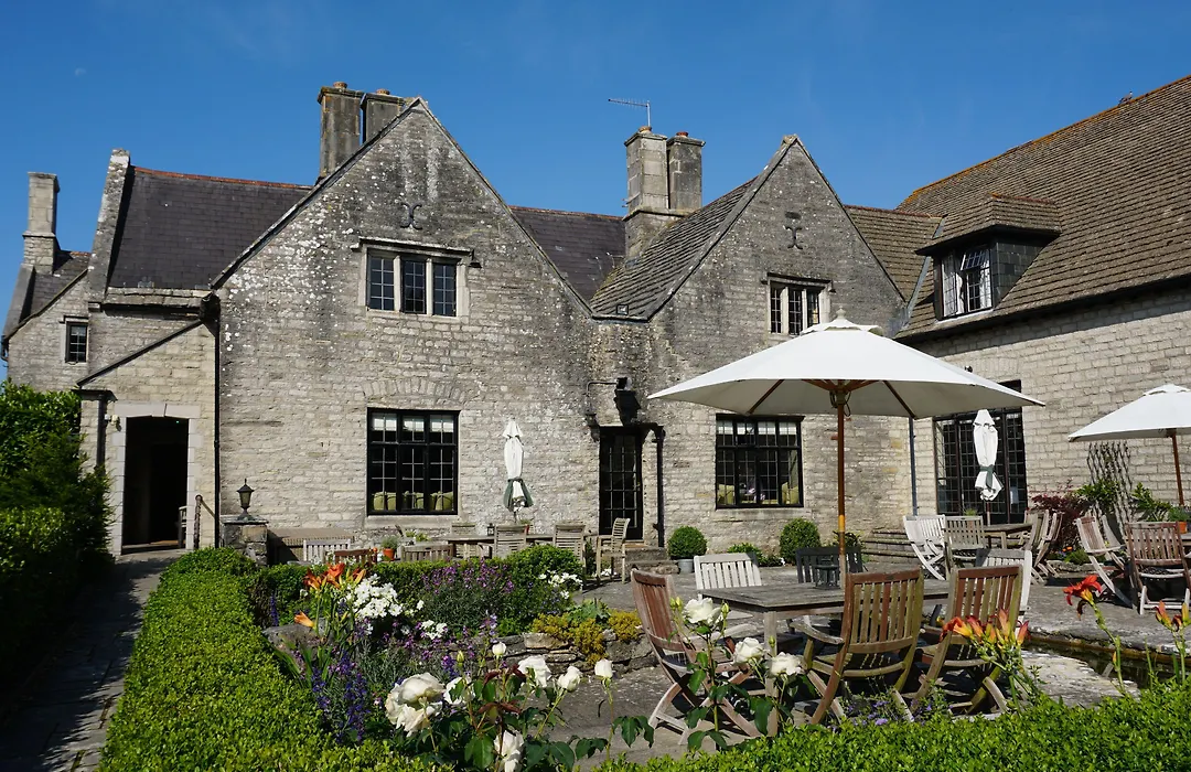 Mortons Manor-1