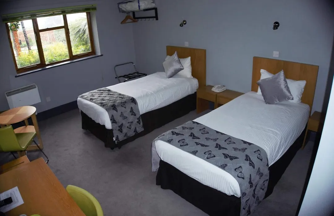 Happy Guests Lodge-1
