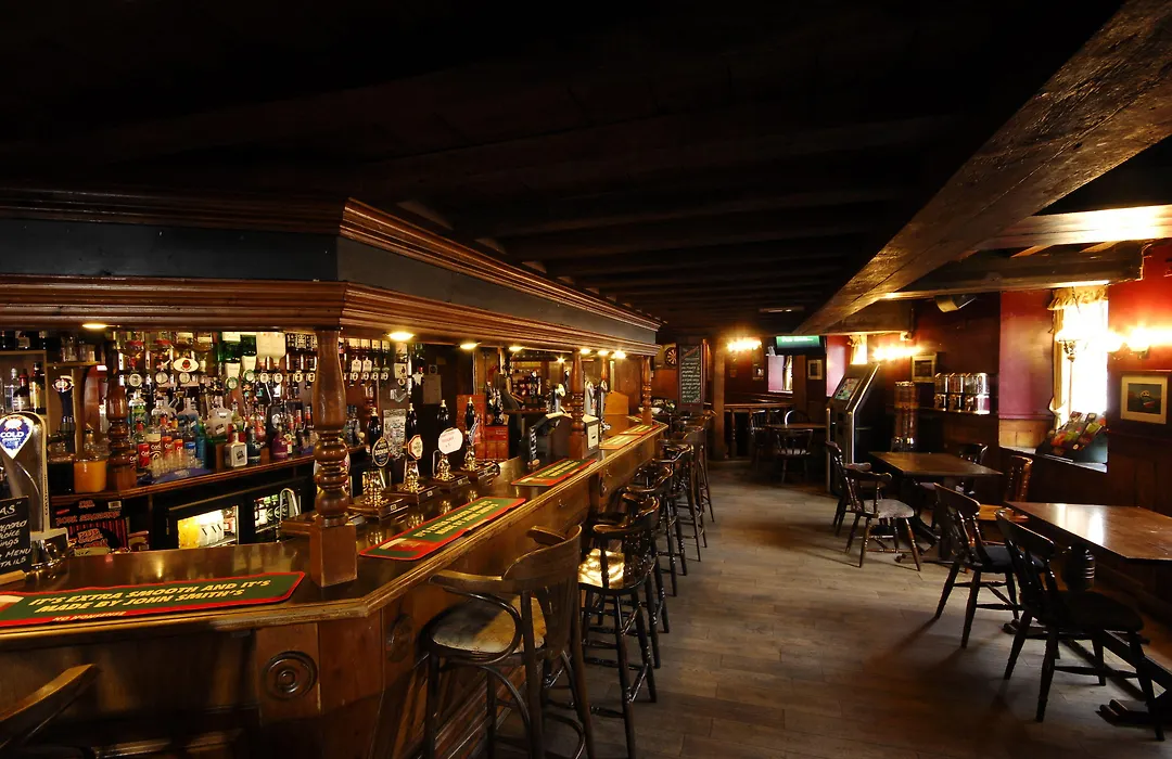 The Longboat Inn-1