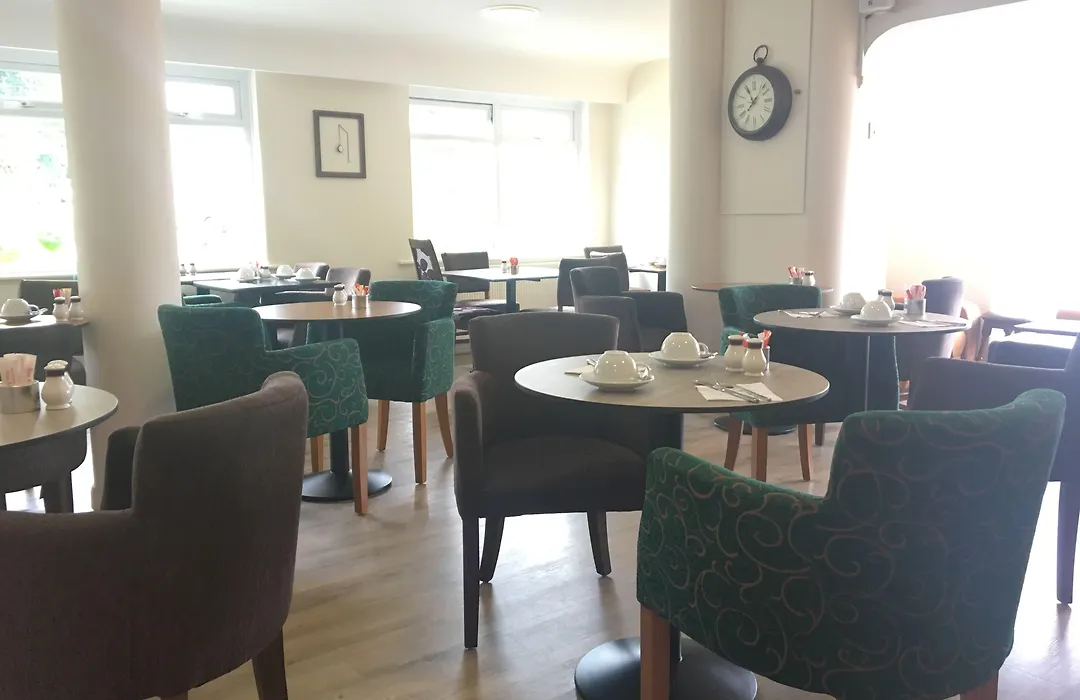 Penny Farthing Hotel & Cottages-1