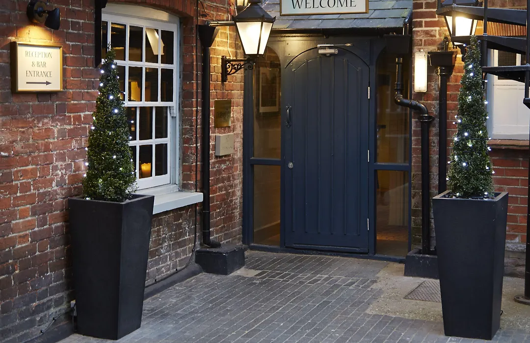 Bull Hotel By Greene King Inns-1