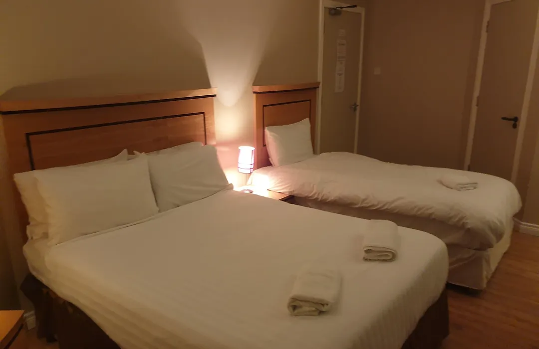 Iona Inn-1