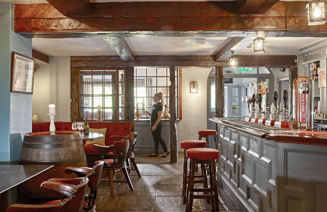Tennant Arms Hotel-1