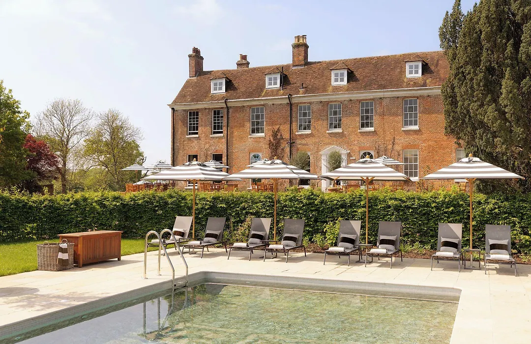 New Park Manor Hotel-1