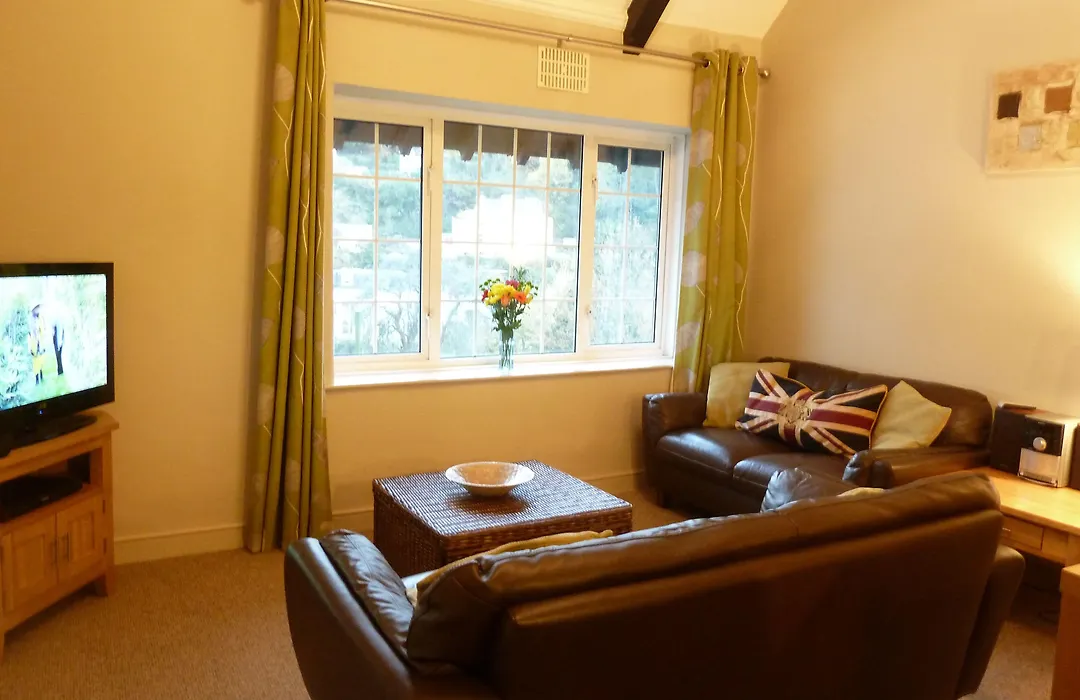 Bedford House Holiday Apartments-1