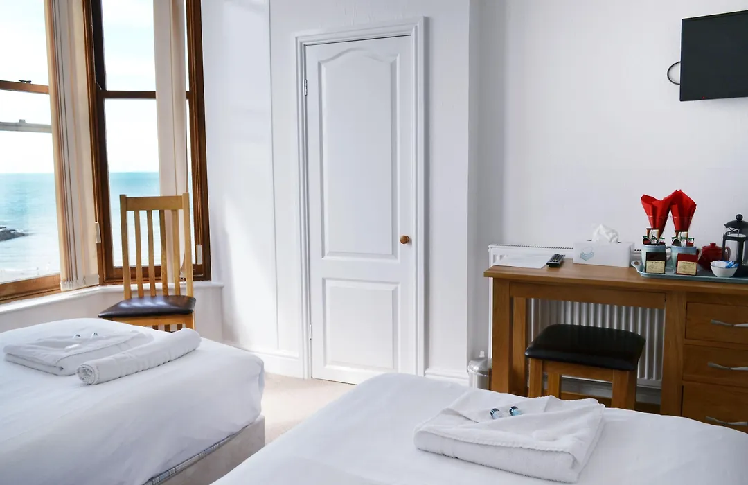 Cardigan Bay Self Catering Accommodation-1