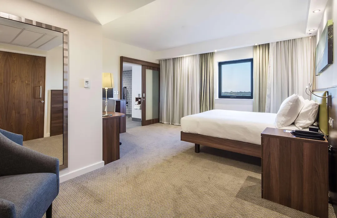 Hampton By Hilton Humberside Airport-1