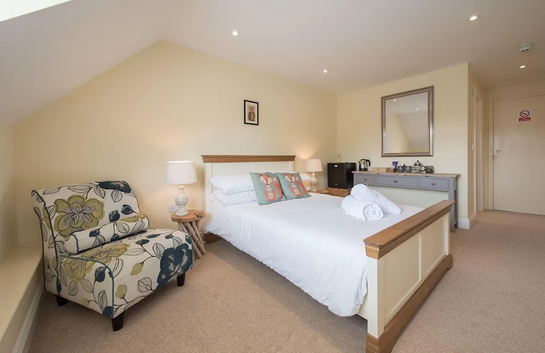 The Lodge At Broadway-1
