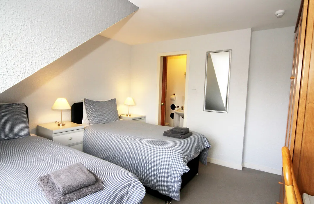 Dean Park Guest House-1