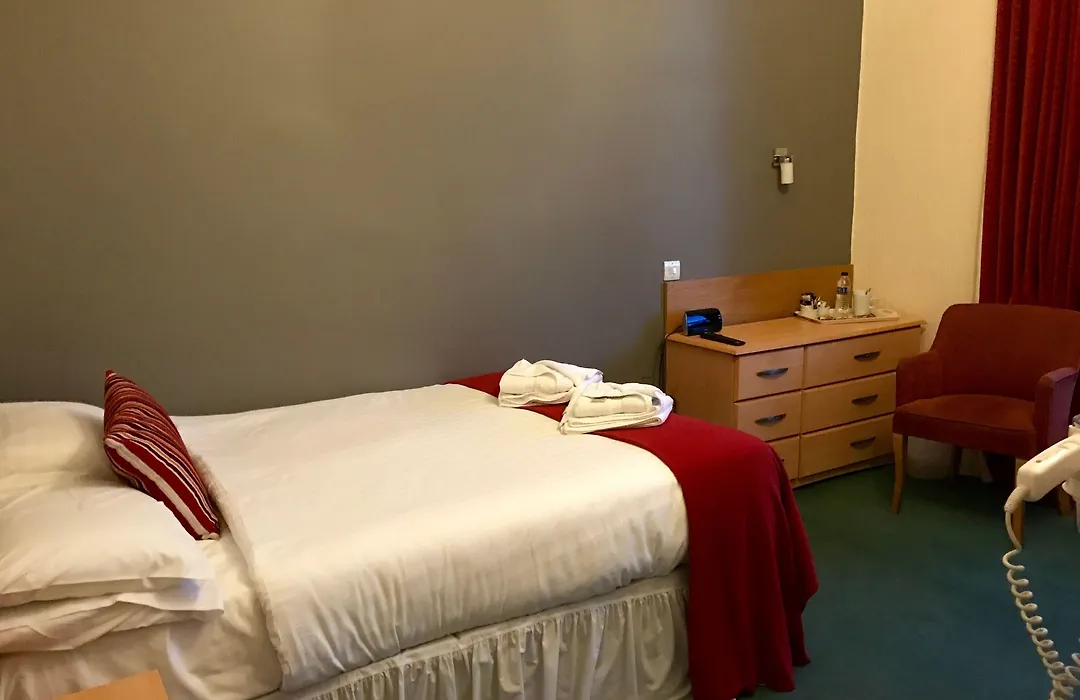 Glenlossie Guest House-1