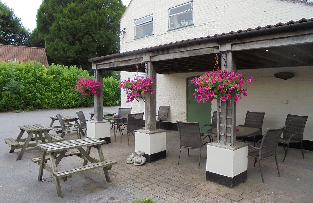 The River Don Tavern And Lodge-1