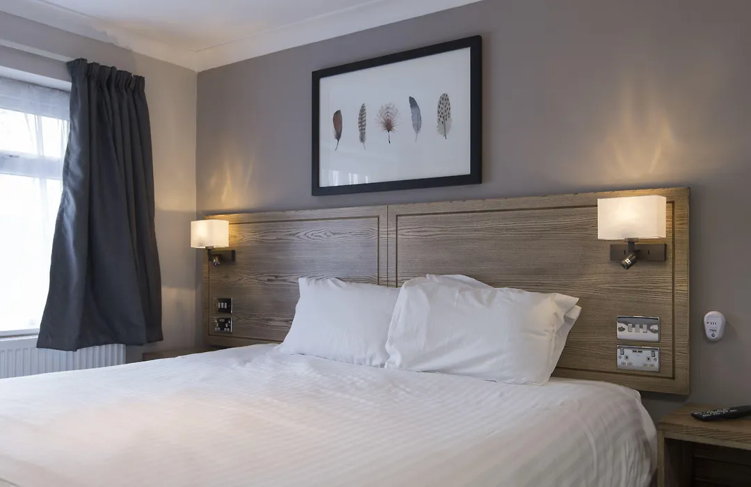 Owl, Hambleton By Marston'S Inns-1