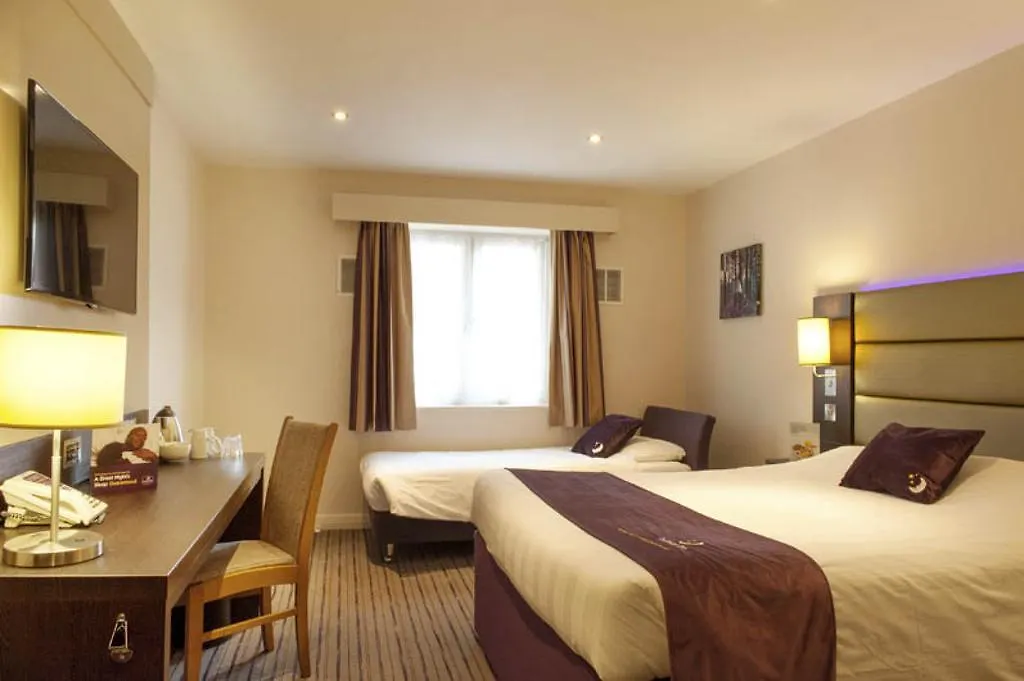 Premier Inn Bridgwater-1
