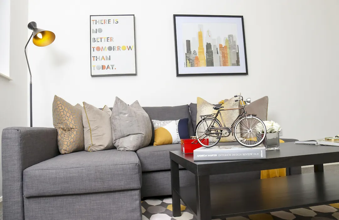 Aisiki Living: Flexible Apartments with Free Wi-Fi and Parking-1