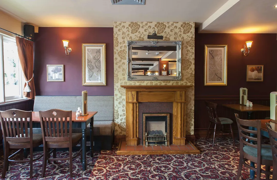 Meadow Farm Redditch By Marstons Inns-1