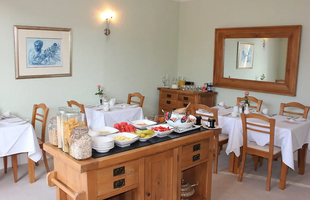Trafalgar House-1