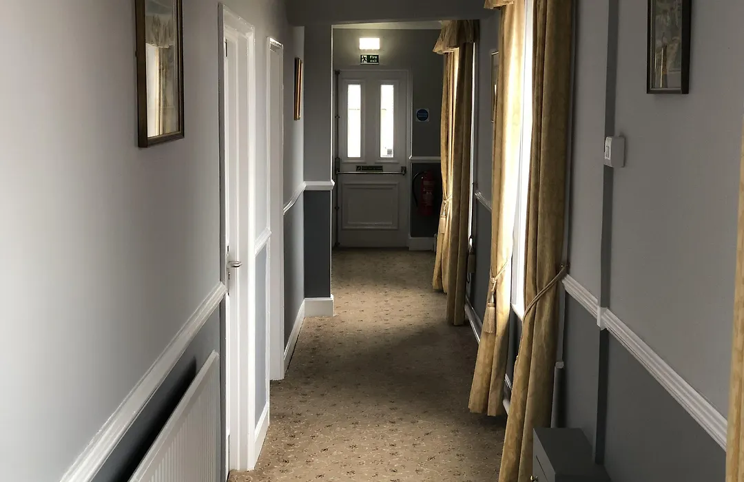 The White Lion Hotel-1