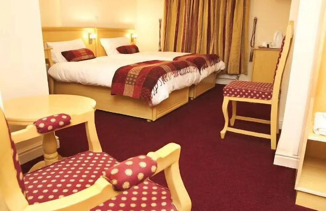 Gateway Hotel-1