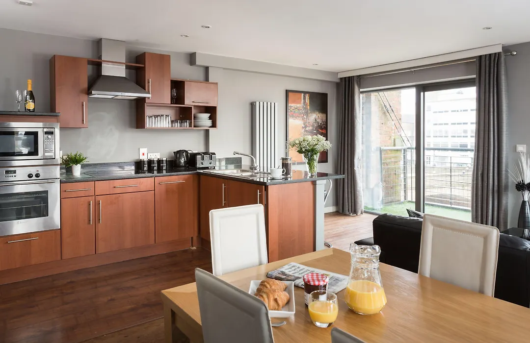 Reubens Court And City Apartments-1