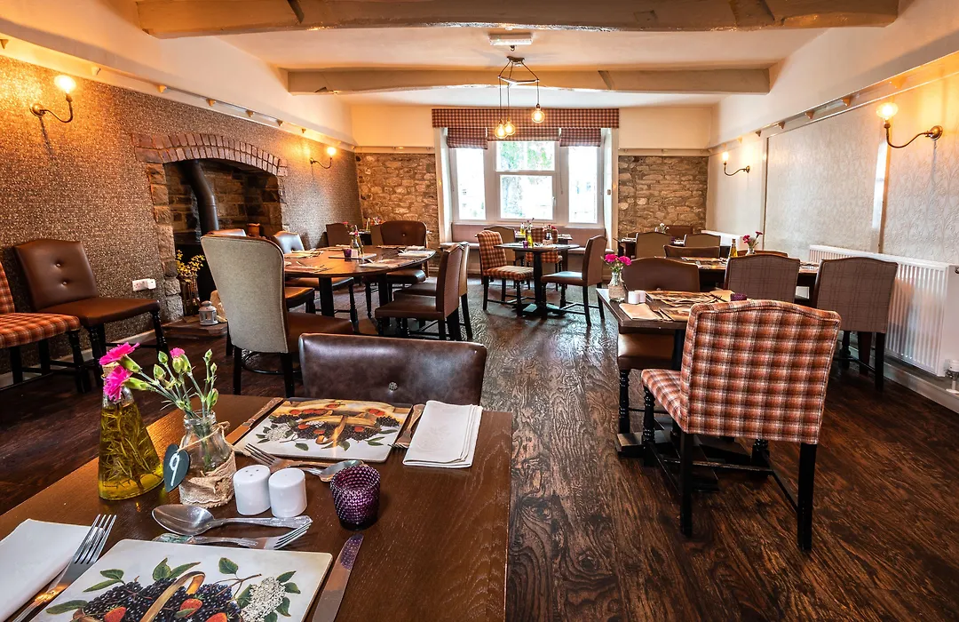 Maypole Inn-1