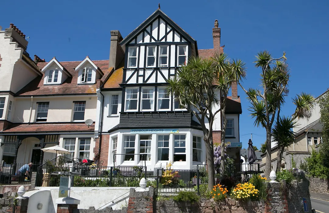 Harbour Heights Guest House-1