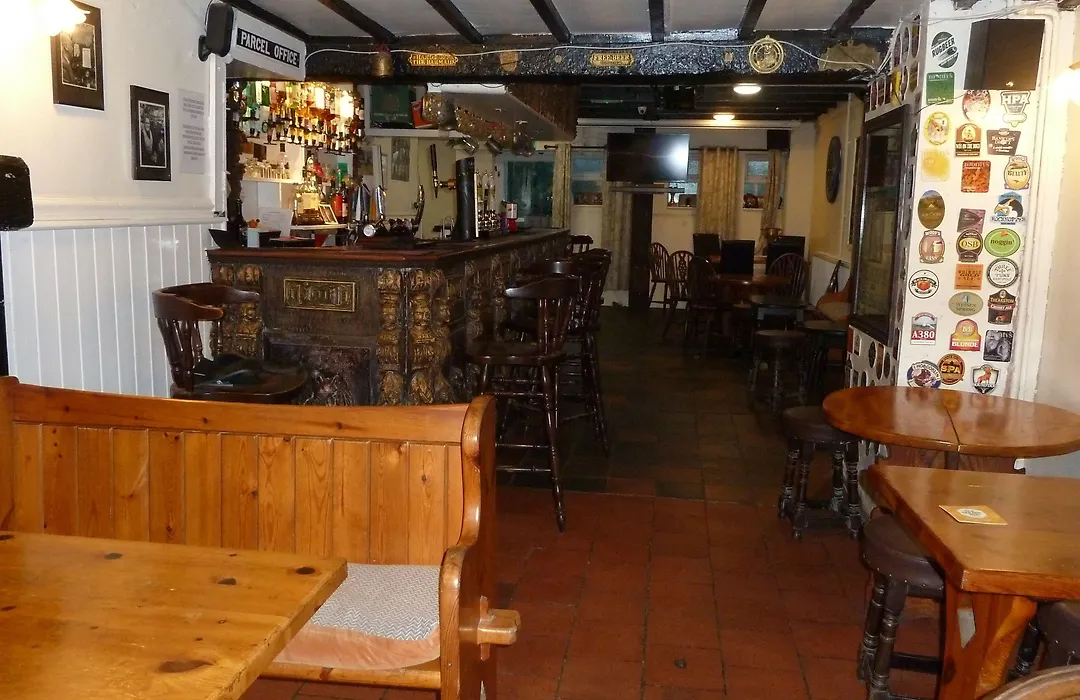 Mid Wales Inn-1