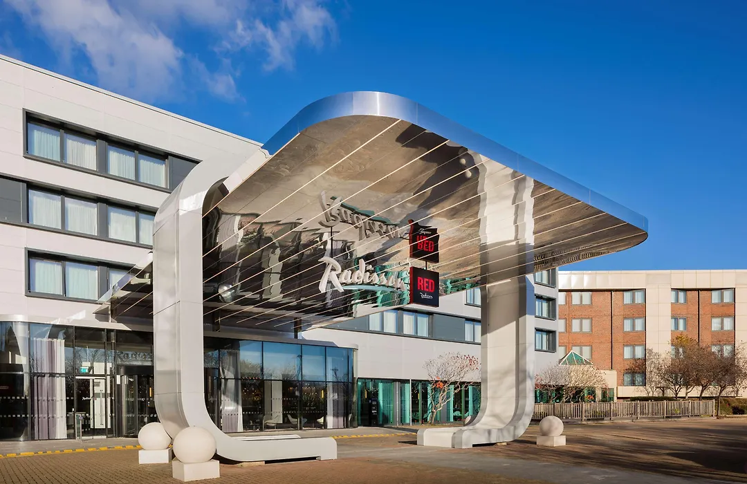 Radisson Hotel And Conference Centre London Heathrow-1