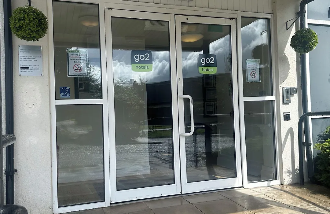 Go2 Glasgow Cumbernauld Hotel - Free Parking And Pet Friendly-1