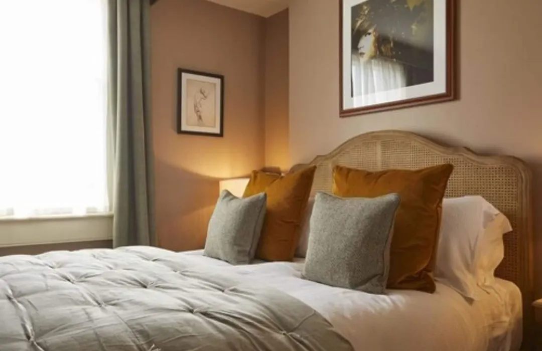 Broad Street Townhouse-1