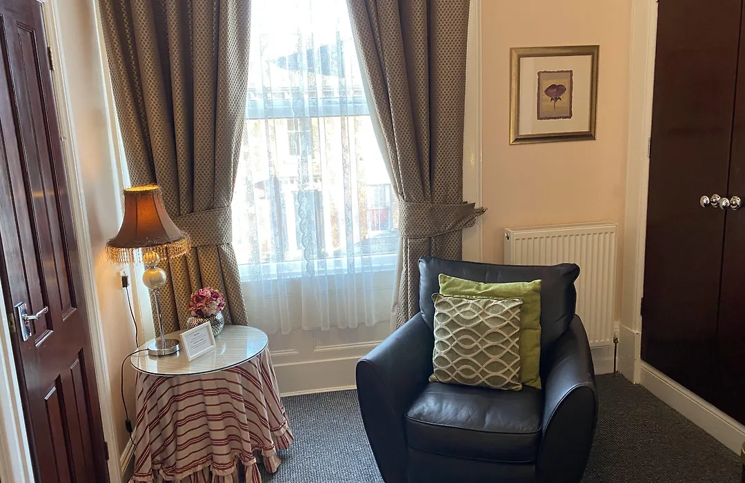 Cornerways Guest House-1