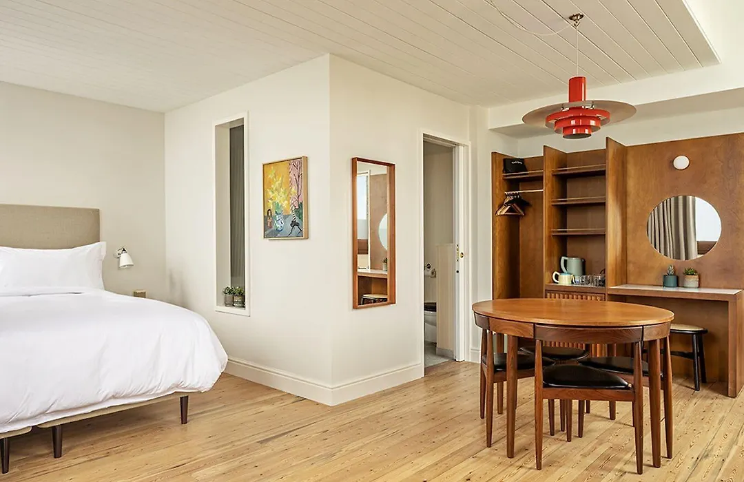 Fort Road Hotel-1