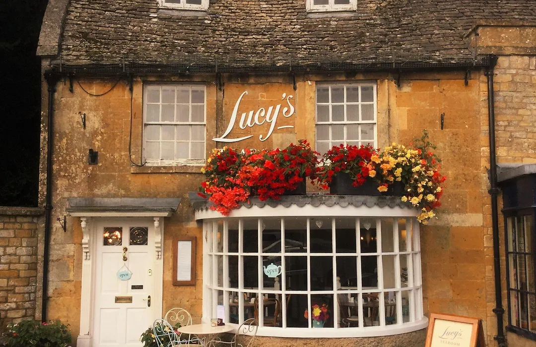 Lucy'S Tearoom B&B-1