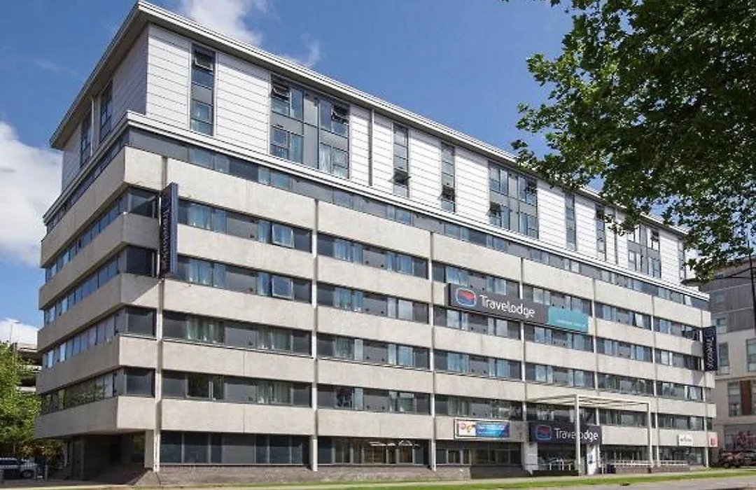 Travelodge Swindon Central-1