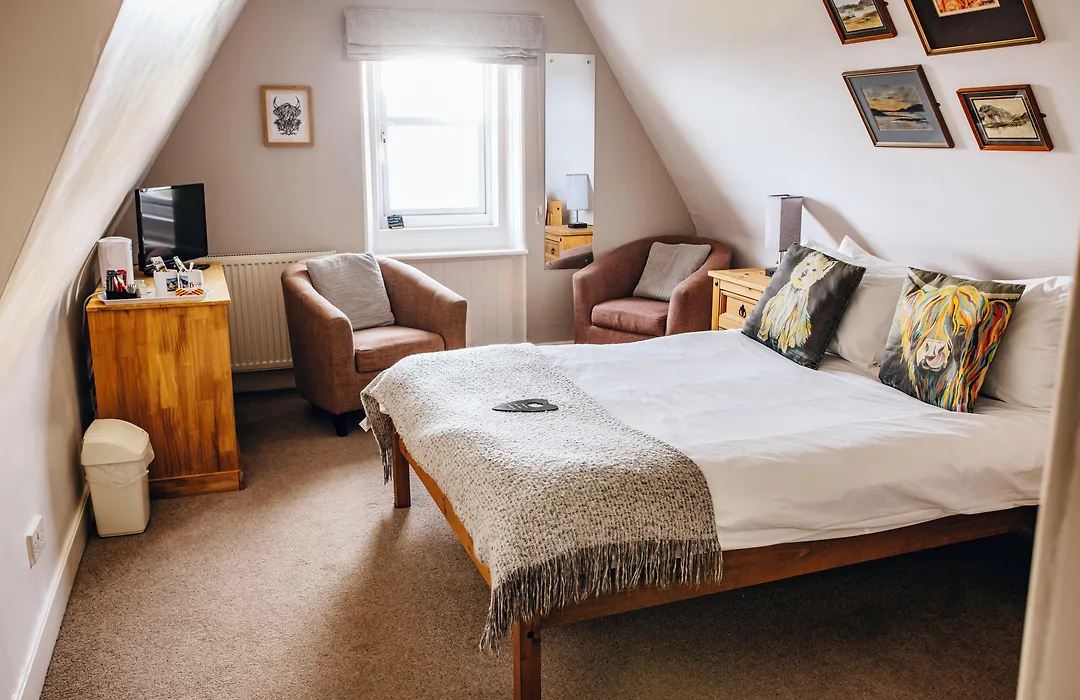 Lamlash Bay Hotel-1
