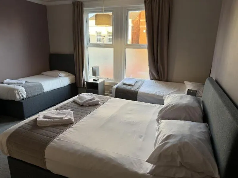 The Avenue Hotel-1