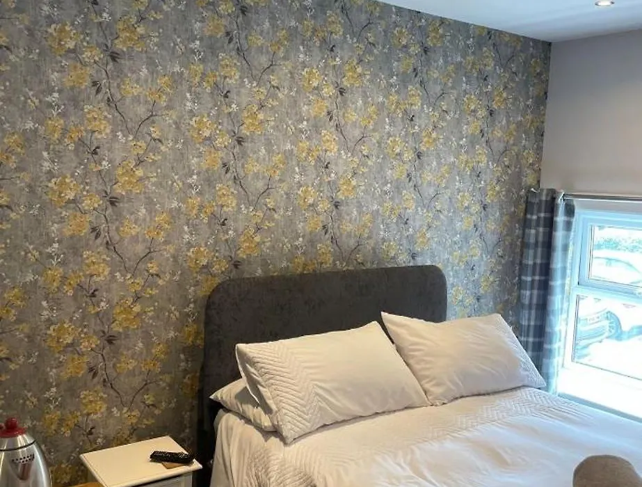 Airport Tavern Accommodation-1
