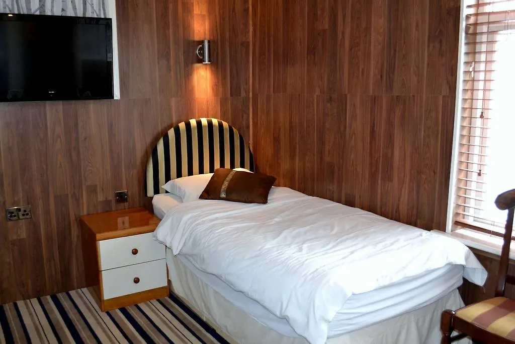 Ely Guest House-1