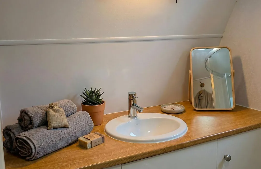 Caplor Glamping & Lodges-1