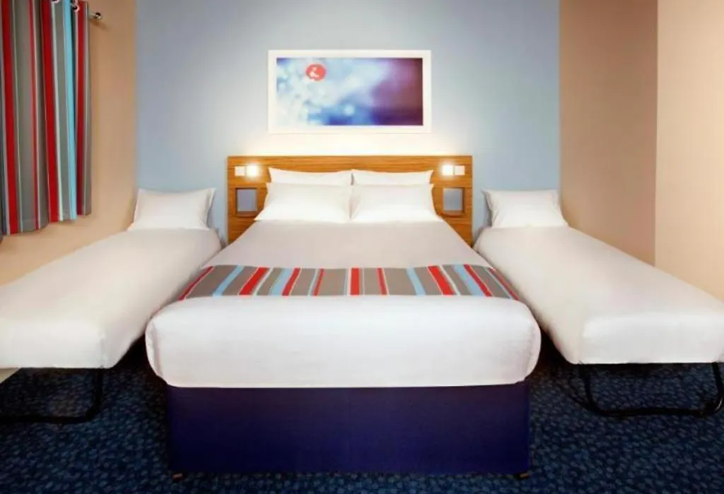 Travelodge Paignton Seafront-1