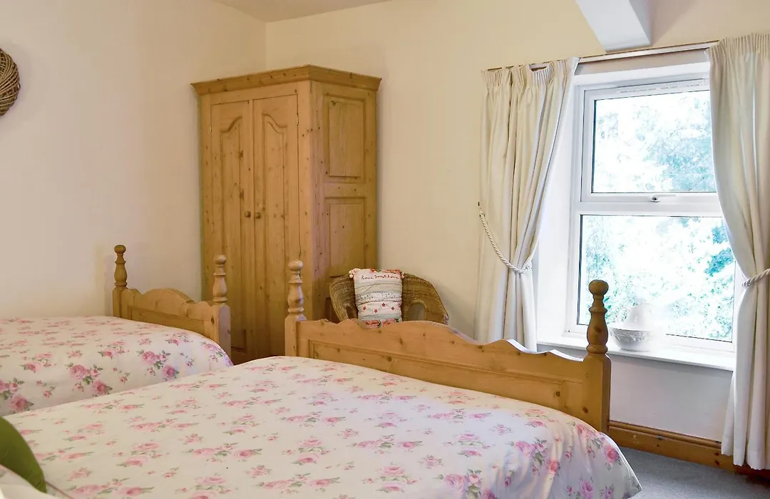 Harriet'S Hideaway-1