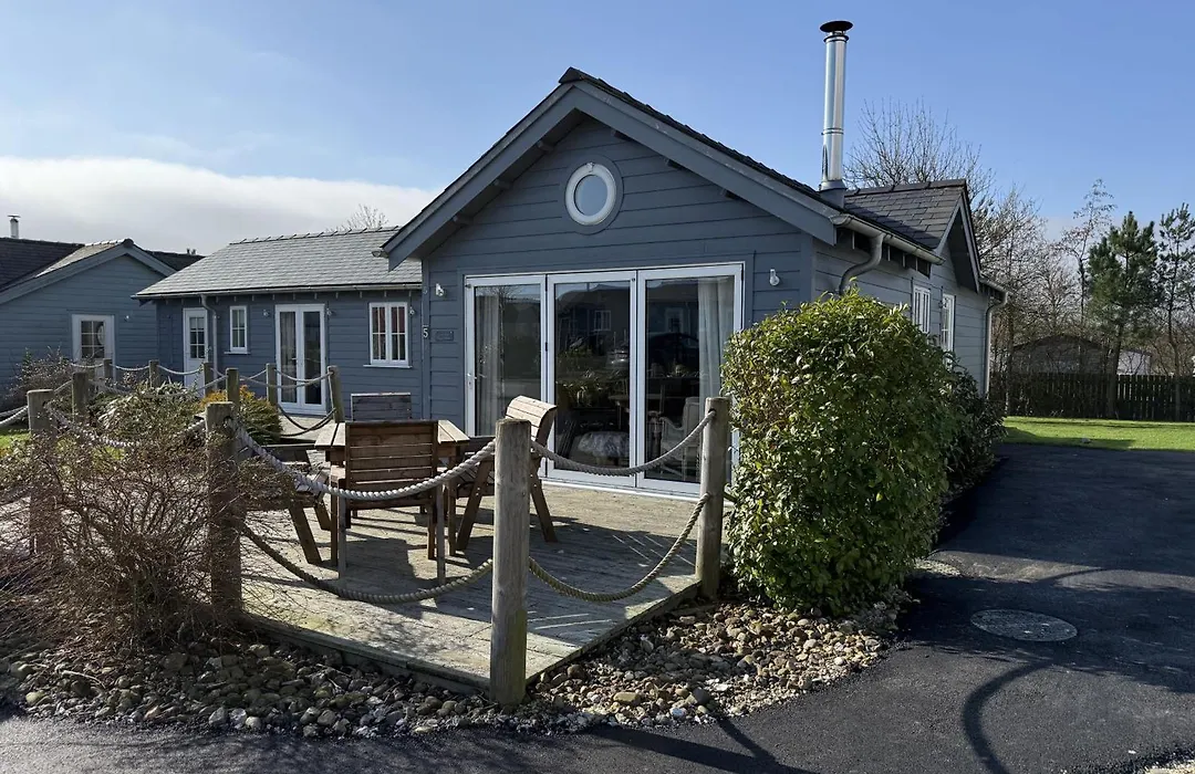 Luna Azul At The Bay Filey, Sleeps Up To 8, And 2 Dogs Stay For Free!-1