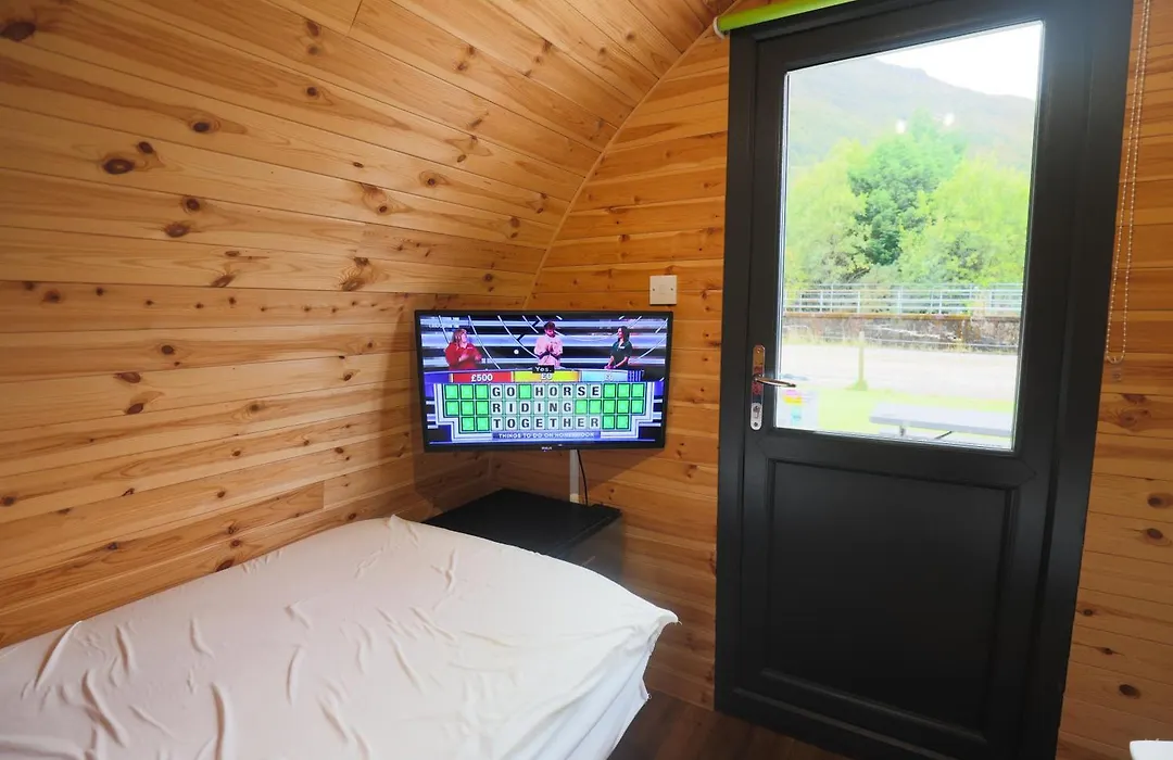 Blackwater Glamping Pods-1
