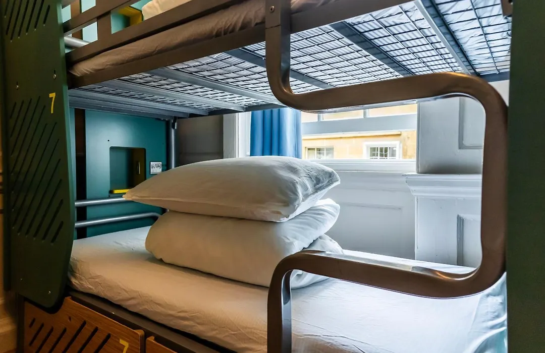 Bath Backpackers-1