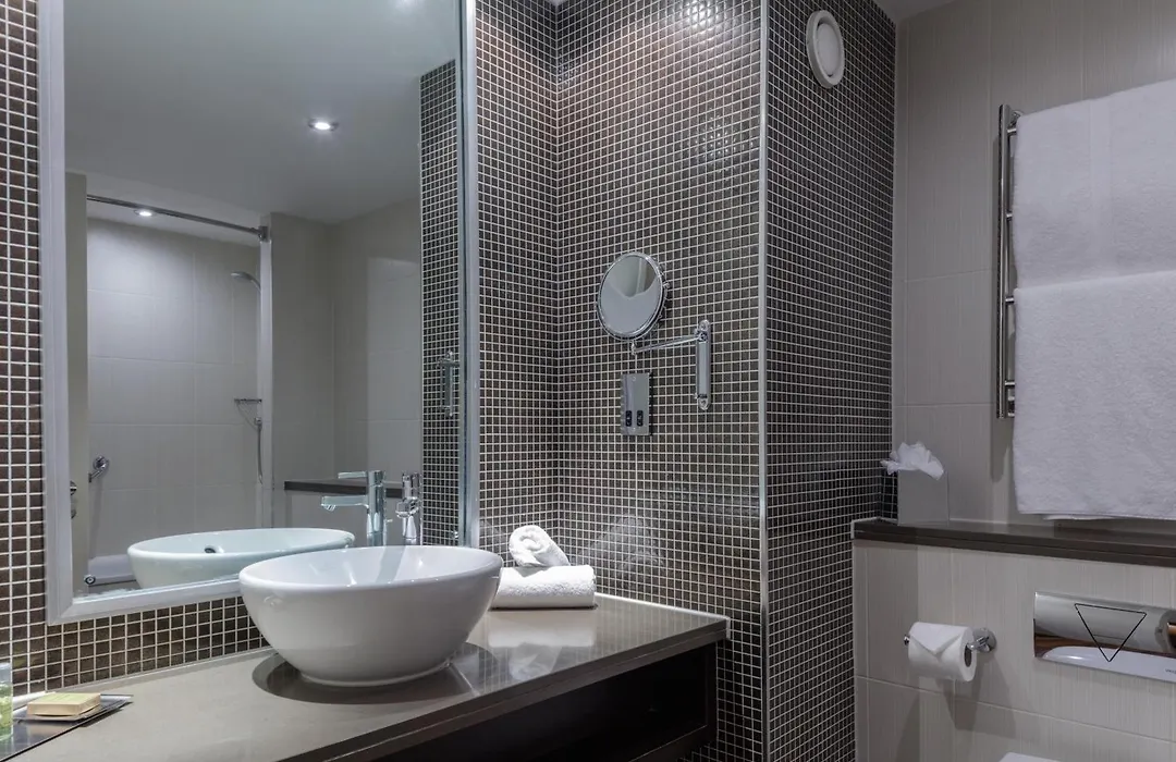 Doubletree By Hilton Stratford-Upon-Avon, United Kingdom-1