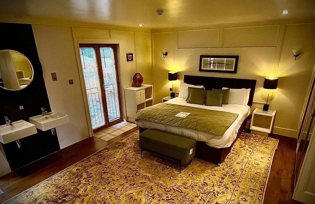 The Inn On Loch Lomond-1
