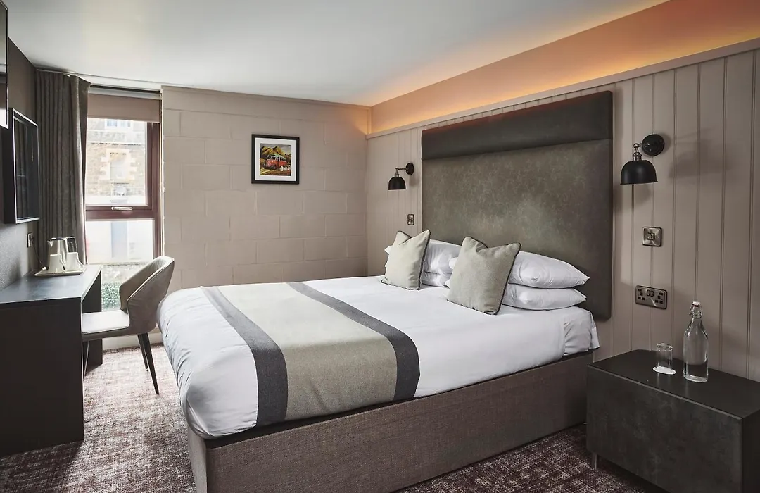 The Ranald Hotel-1