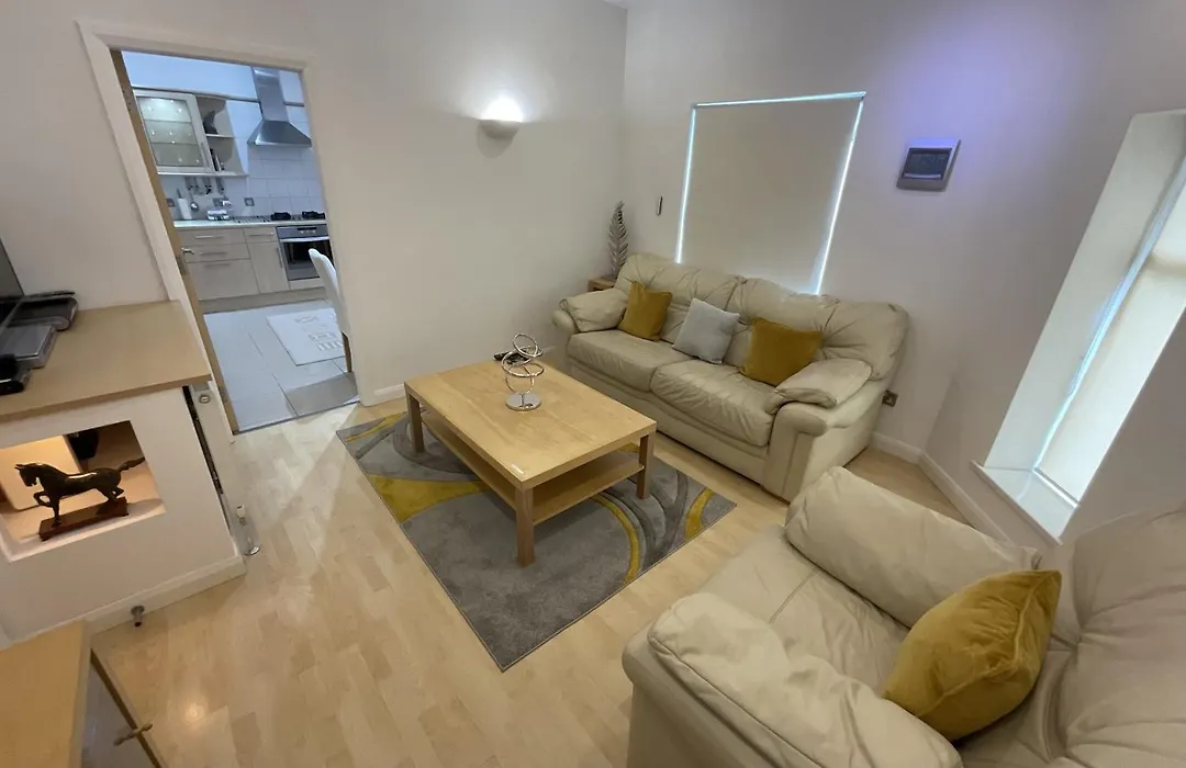 Earle House Serviced Apartments-1