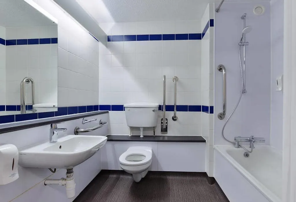 Travelodge Birmingham Hilton Park M6 Southbound-1