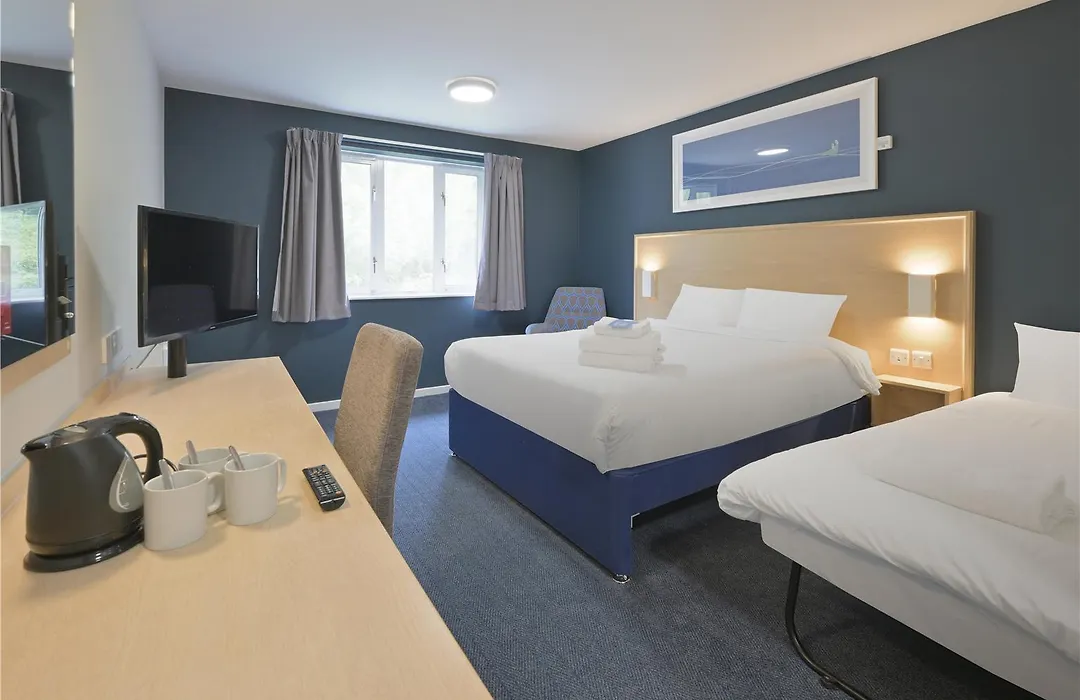 Travelodge Pembroke Dock-1